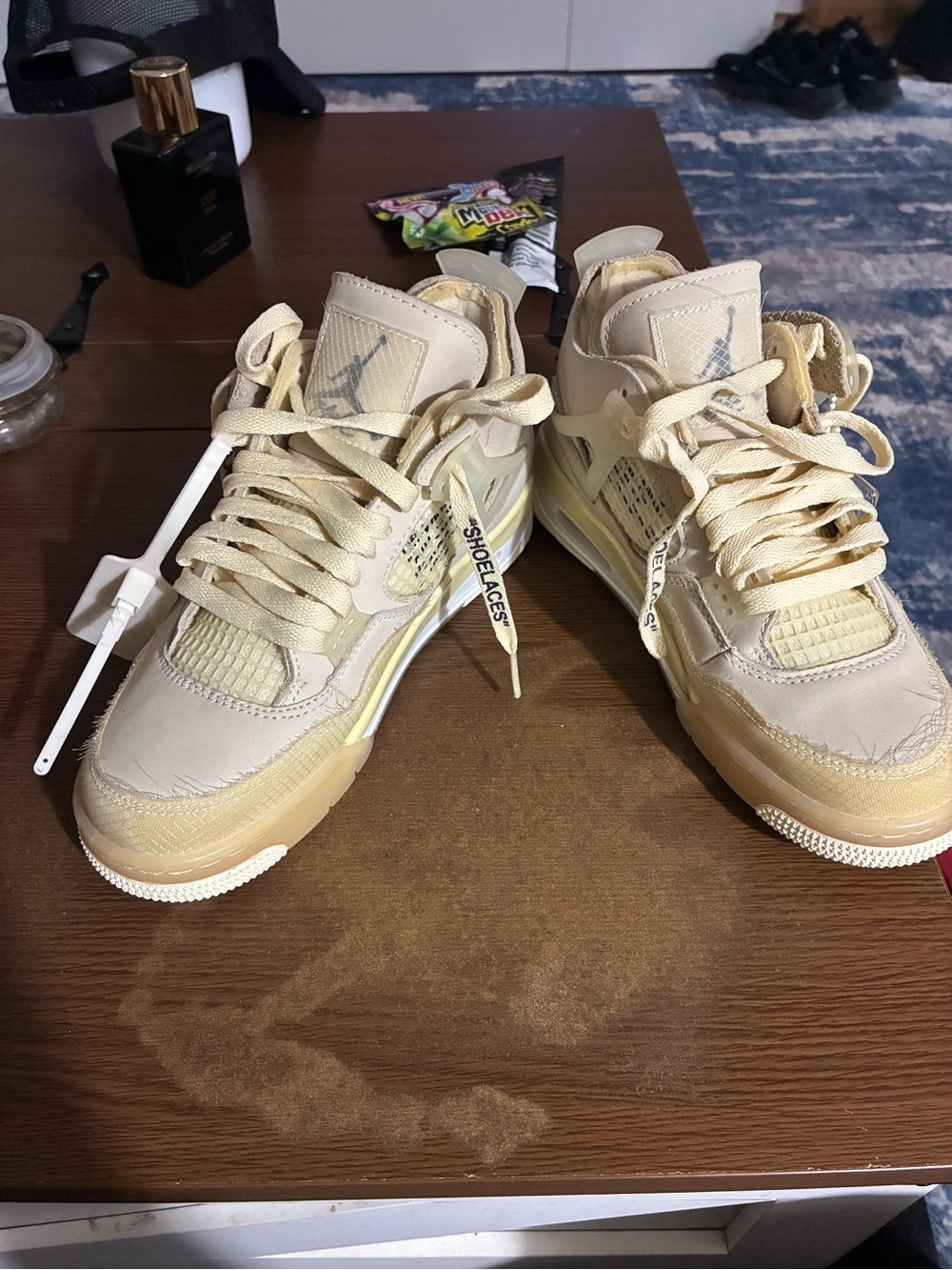 Jordan Retro 4 Sneakers in Beige/Cream